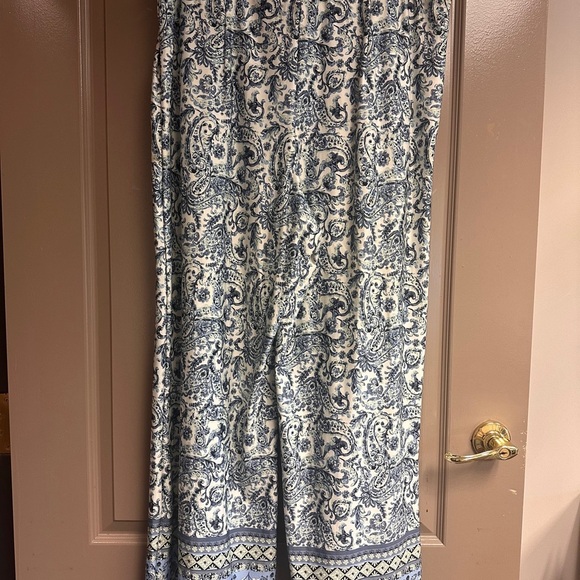 Cato Blue and White Paisley Wide leg pants - Picture 3 of 3